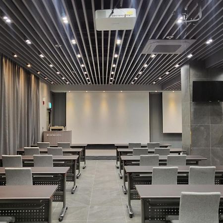 Centro Hotel Chilgok Екстериор снимка