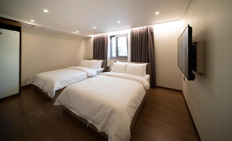 Centro Hotel Chilgok Екстериор снимка