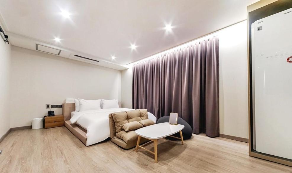 Centro Hotel Chilgok Екстериор снимка