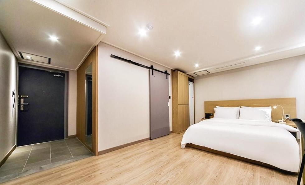 Centro Hotel Chilgok Екстериор снимка