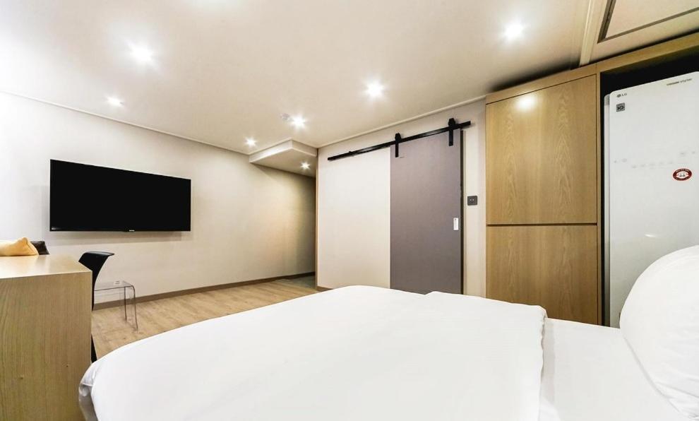 Centro Hotel Chilgok Екстериор снимка
