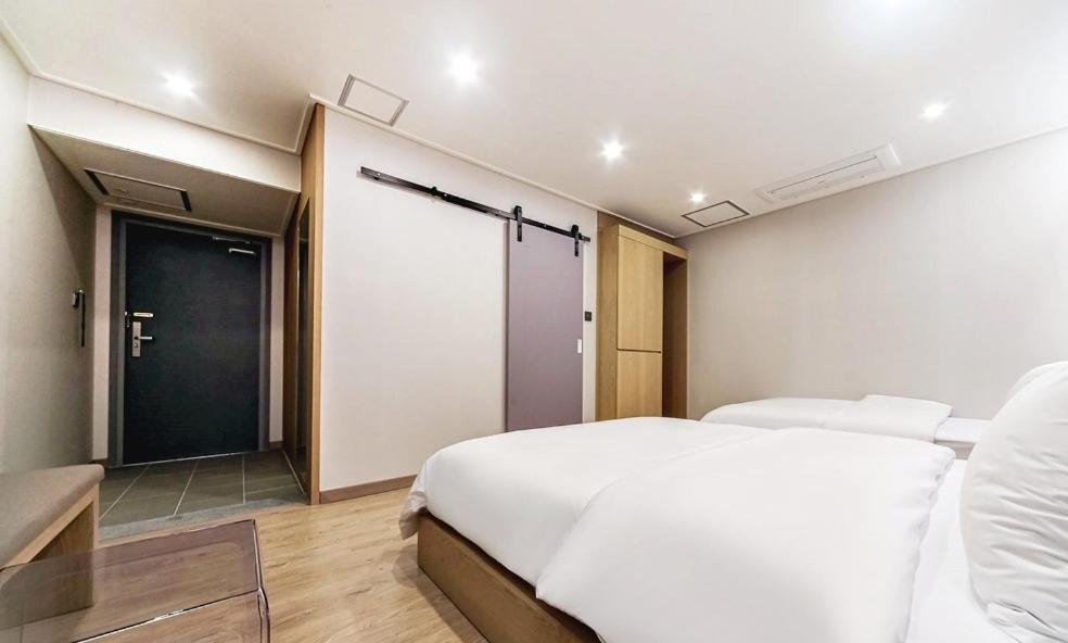 Centro Hotel Chilgok Екстериор снимка