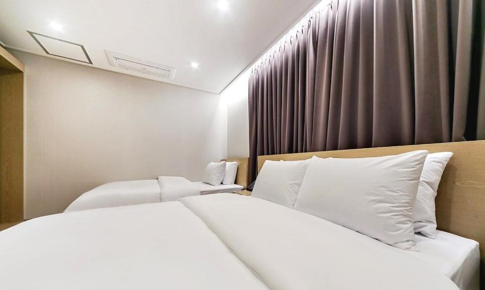 Centro Hotel Chilgok Екстериор снимка