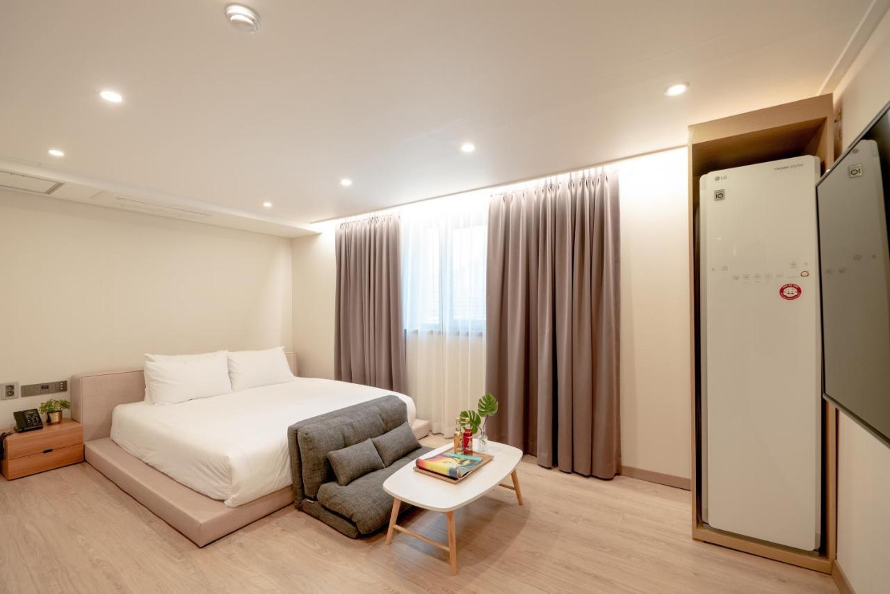 Centro Hotel Chilgok Екстериор снимка